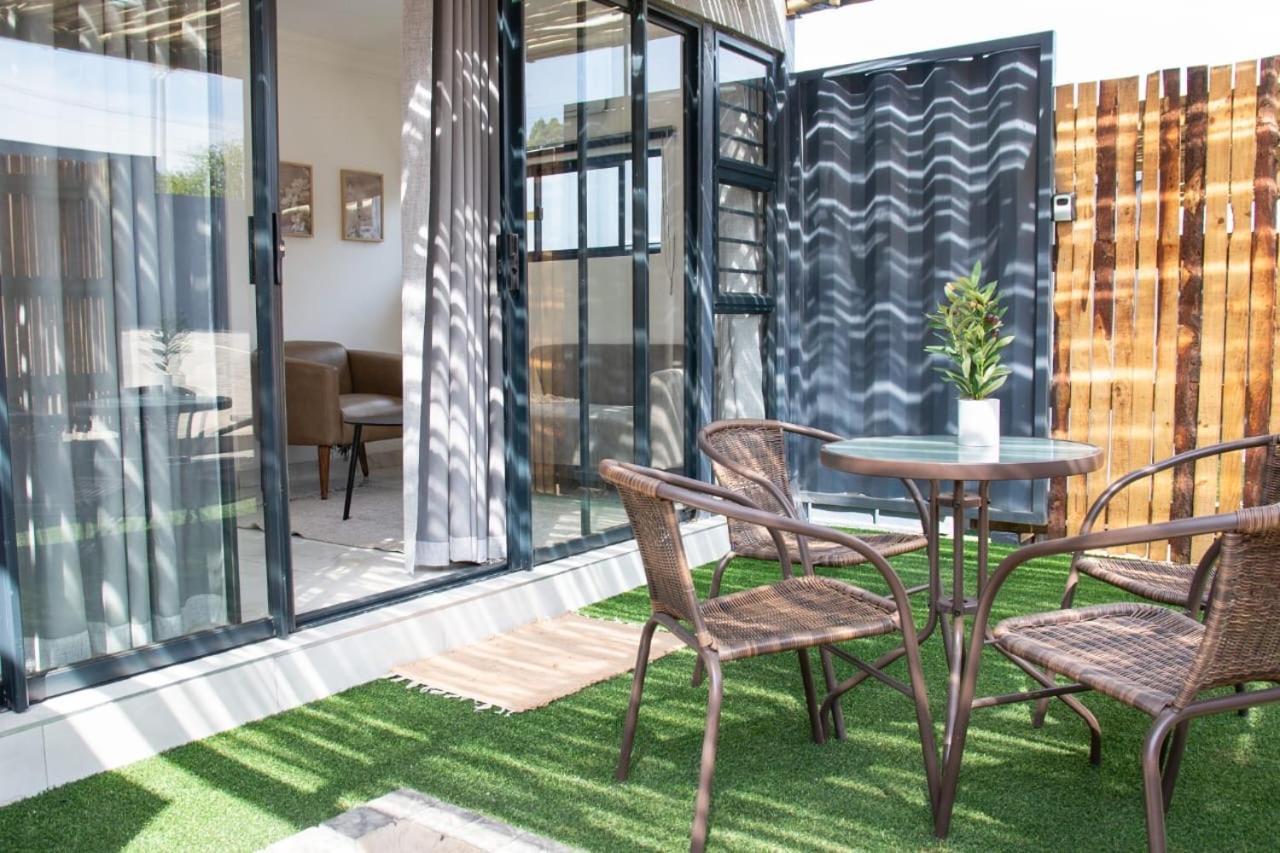 Hotel Cozy Box Haus Graskop Exterior foto