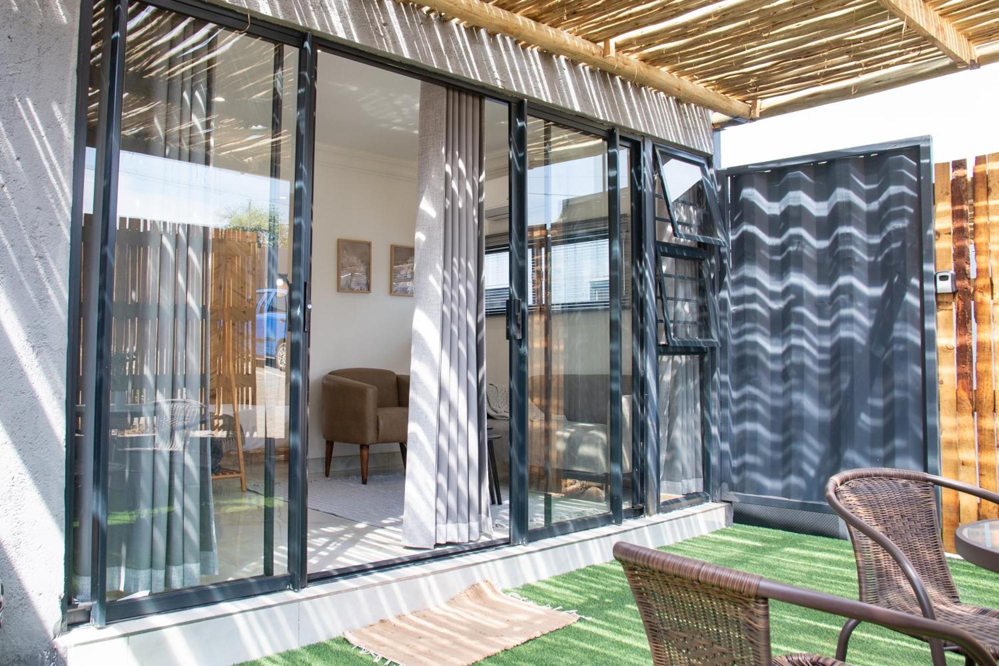 Hotel Cozy Box Haus Graskop Exterior foto